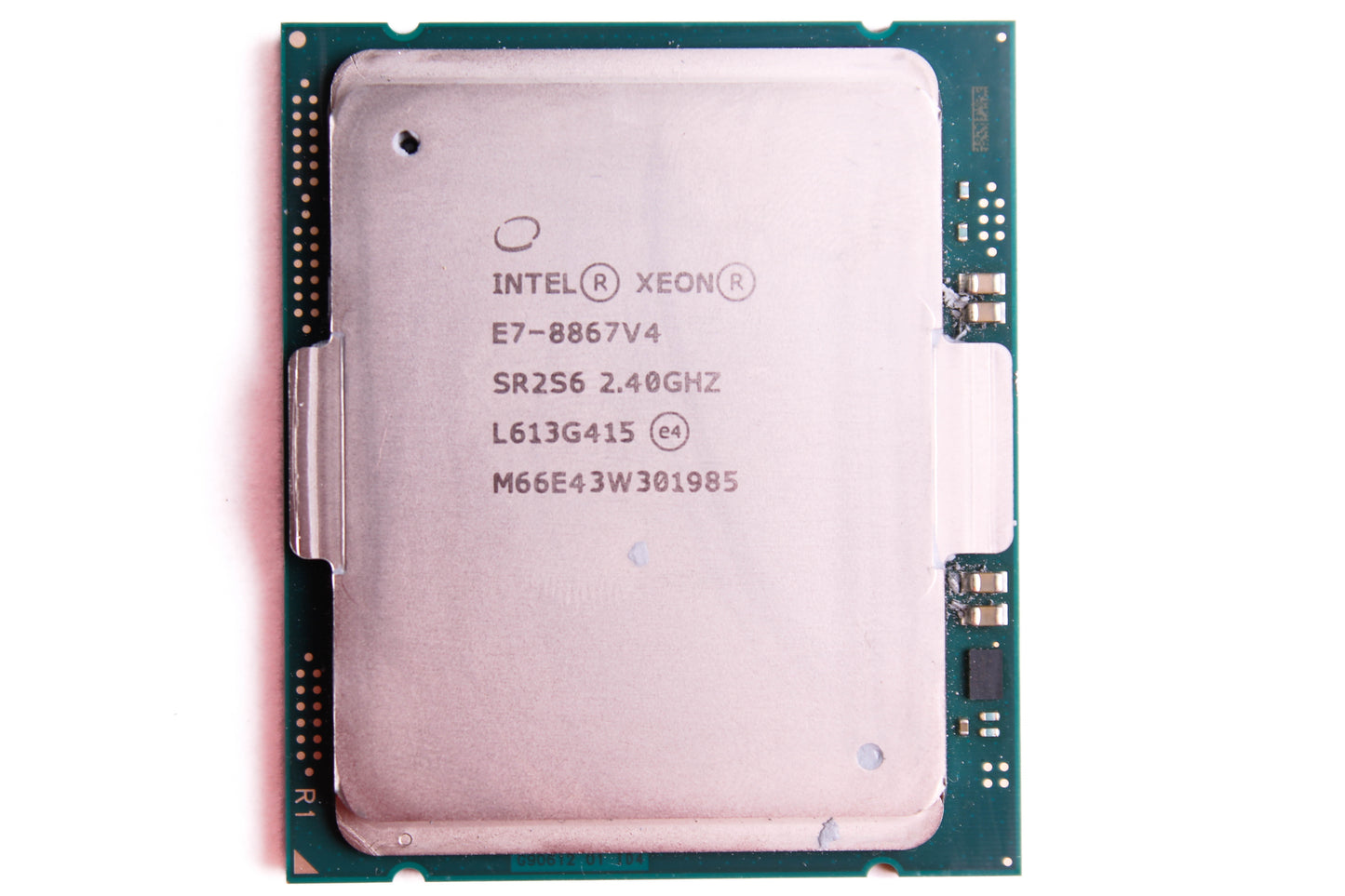 Intel Xeon E7-8867 V4 SR2S6 2.40GHz 18 Core Processor – view 3