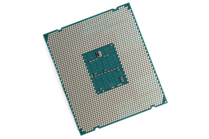Intel Xeon E7-8890 V3 SR21V 2.50GHz 18 Core Processor – view 3